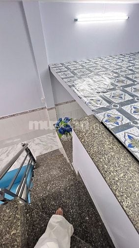 Nhà bán Gần bến xe Quận 8-DT-3m x 7m)-1 trệt 1 lẩu)2 PN-1 toilet 