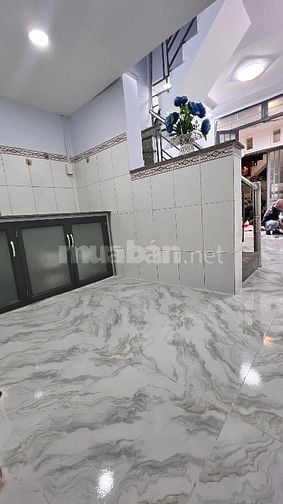 Nhà bán Gần bến xe Quận 8-DT-3m x 7m)-1 trệt 1 lẩu)2 PN-1 toilet 