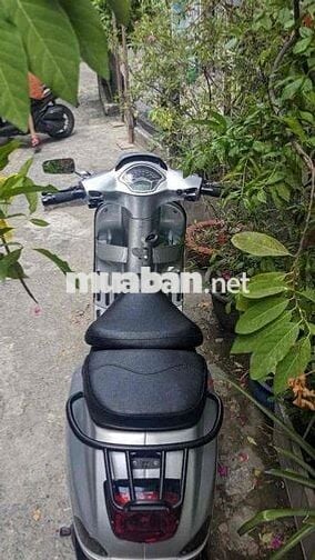 BÁN VESPA GIÁ RẺ- SG Q3- ĐÃ SƠN SỬA NHƯ MỚI