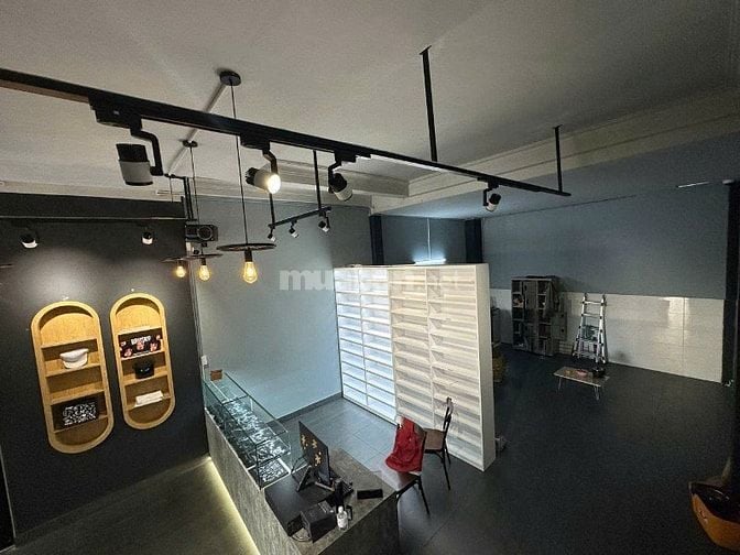 Sang mặt bằng vị trí đẹp DT : 5 x 16 , 1T 2L , trung tâm quận Tân Phú
