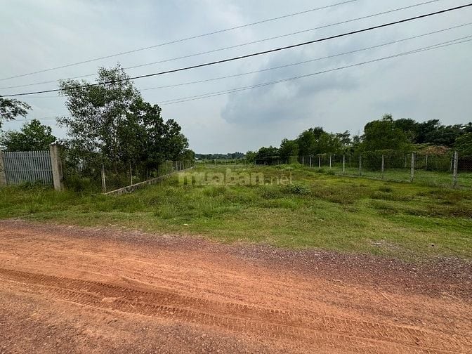 Chủ đi nước ngoài cần bán nhanh lô đất thổ cư 707m2