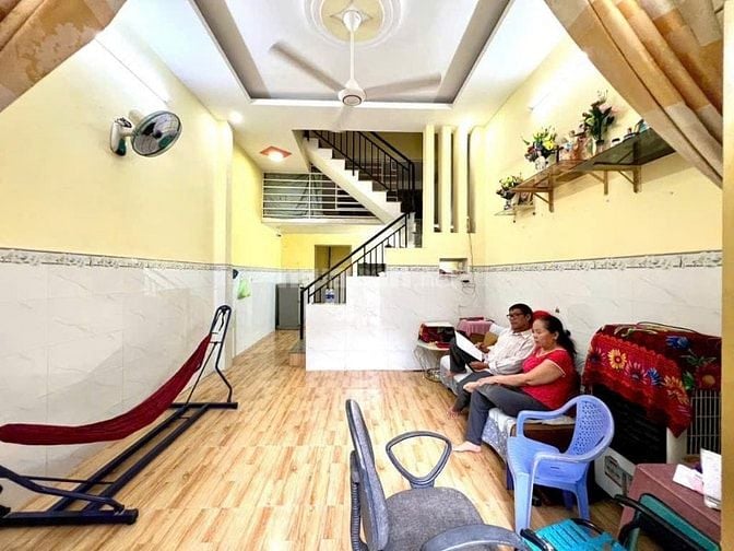 nhà đẹp bình tân ngay aeon mail một trệt một lầu giá chỉ 4.35 tỷ