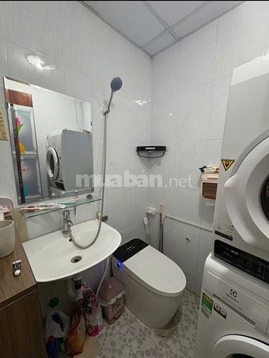 Giá 12tr/th, Chung cư Carillon 1, Hoàng Hoa Thám, P13, TB, 70m2, 2PN.