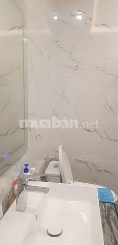 Bán nhà H.6m Quang Trung, dt 6 x 11m, trệt 2 lầu st. gần Hạnh Thông Tâ