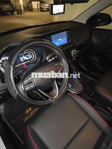 Bán xe i10 đuôi ngắn số tđ, còn siêu mới