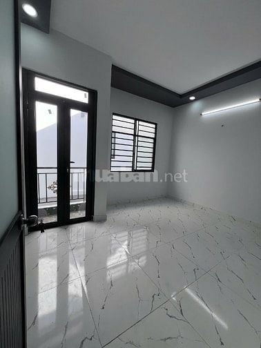 Chính chủ bán nhà 2 tầng gần chợ, sổ hồng riêng, dân cư đông, giá chỉ 