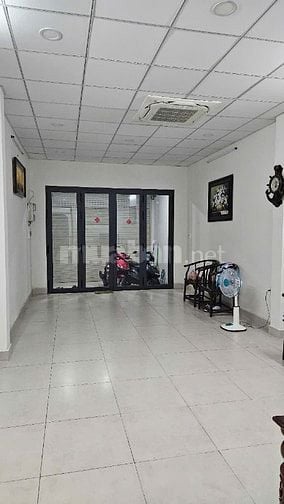 Nhà mặt tiền Nguyễn Trọng Tuyển, phường 1, Tân Bình