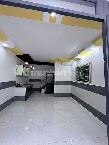 Chính chủ bán nhà 2 tầng gần chợ, sổ hồng riêng, dân cư đông, giá chỉ 