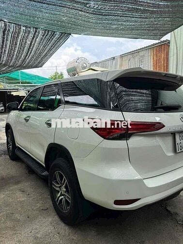 Toyota Fortuner dầu 2020 mode 2022 MT - 90000 km