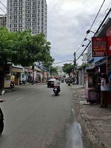 Bán nhà mặt tiền Nguyễn Duy Trinh Quận 2 giá 52 tỷ