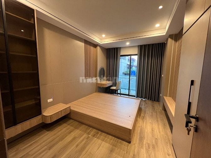 CHÍNH CHỦ CẦN BÁN: NHÀ MỚI, 5 TẦNG, 3 NGỦ, FULL NỘI THẤT, VIỆT HƯNG