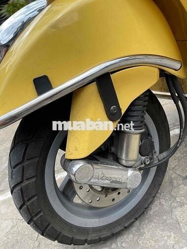 Vespa 3ie 2015 Italy mua đập thùng, nữ dùng