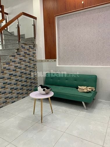 Bán lỗ căn nhà 1/gò hưu gần chợ Mỹ Hạnh Nam DT: 4x8, giá 745triệu