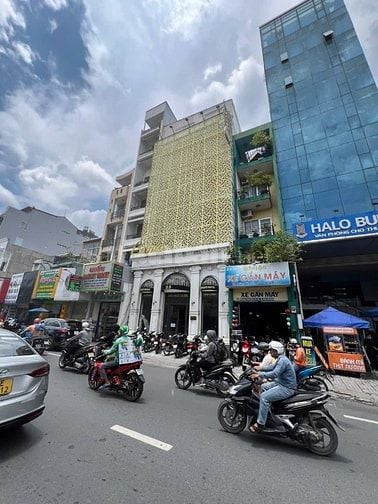 BÁN MẶT TIỀN ĐƯỜNG LỚN ĐC: 33 Hoàng Văn Thụ, PN, 8x18m 6 tấm giá 59 tỷ