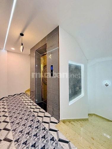 BÁN SIÊU PHẨM BIỆT THỰ SÂN VƯỜN CAO CẤP, sân để 2 xe hơi Đường Số 8