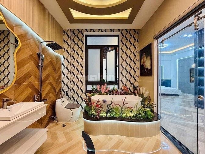 BÁN SIÊU PHẨM BIỆT THỰ SÂN VƯỜN CAO CẤP, sân để 2 xe hơi Đường Số 8