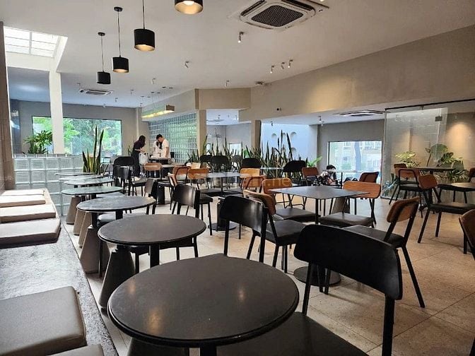 🍰 CHO THUÊ GÓC 2 MẶT TIỀN 𝐓𝐇𝐑𝐄𝐄 𝐎'𝐂𝐋𝐎𝐂𝐊 - QUẬN 3