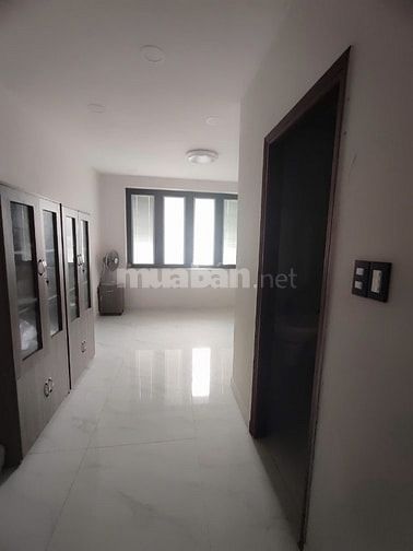 Bán lẻ hoặc nguyên cặp nhà MT Chợ Lớn mới 100%