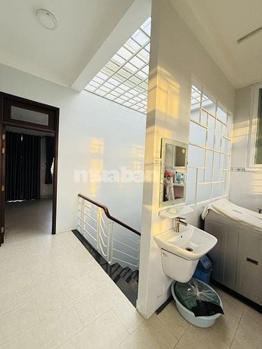 Bán Nhà Hẻm Xe Hơi, 4.5M x 15M, 3 Tầng, Tân Hương, Tân Phú,Chỉ 7.x Tỷ 