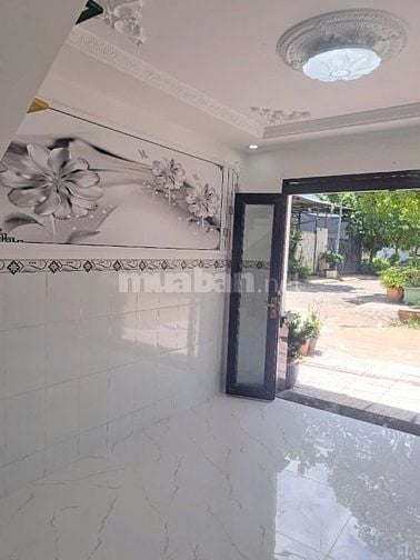 Bán nhà 3 mặt tiền Quận 7, đường 12m gần ĐH Tôn Đức Thắng, 5x12m 2 lầu