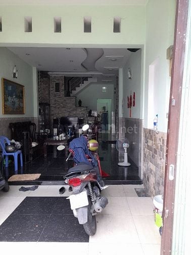 BÁN NHÀ MẶT TIỀN 4M,HƯỚNG ĐÔNG NAM,ĐƯỜNG RỘNG 16 M,GIÁP Q.10 & Q.11