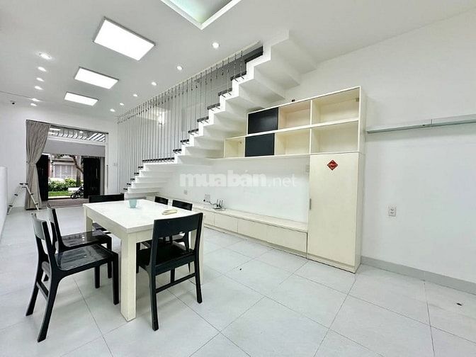 Đi nước ngoài định cư bán gấp nhà ở đường Ụ Ghe, phường Tam Phú, Thủ Đ