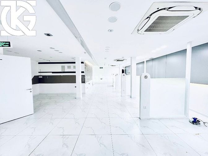 [ QUẬN 3 ] Cho Thuê Nhà: 159-159bis Võ Văn Tần - 17x28m, hầm, 2 tầng