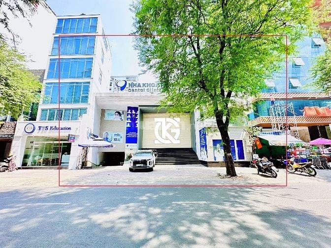 [ QUẬN 3 ] Cho Thuê Nhà: 159-159bis Võ Văn Tần - 17x28m, hầm, 2 tầng