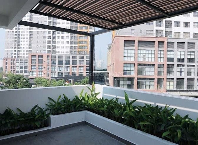 Bán nhà phố 5 tầng, thiết kế mặt kính hiện đại, An Phú, Quận 2.