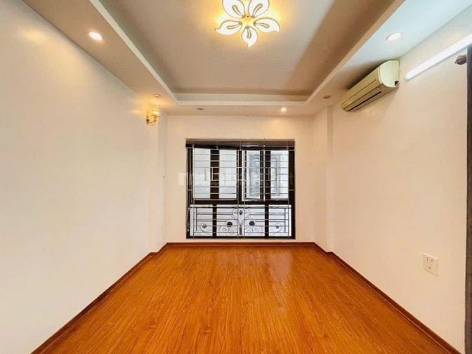 Nhà mới - lô góc - thoáng sáng - ô tô sát nhà - ngõ đẹp 42m2, 6,7 tỷ