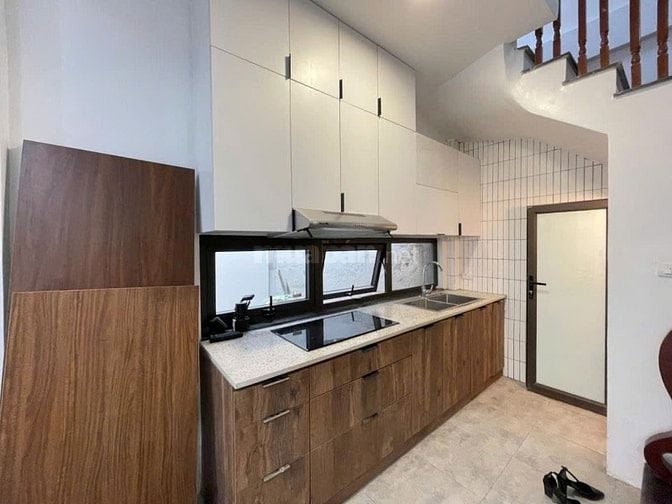 Nhà mới - lô góc - thoáng sáng - ô tô sát nhà - ngõ đẹp 42m2, 6,7 tỷ