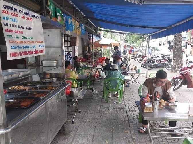 Sang Mặt bằng  Quán cơm tại Trường Sơn ,Quận 10. Giá 12 triệu