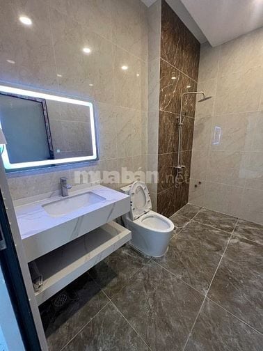 Bán nhà 5x20m 4 tầng KDC 6B intresco Phạm Hùng Nối dài
