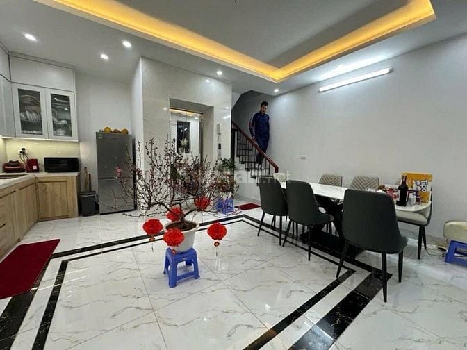 Nhà Đẹp Gần Đường, Thang Máy Trương Định, Hai Bà Trưng 34m, 7.98 tỷ