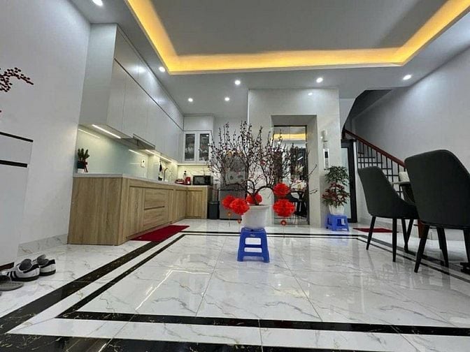 Nhà Đẹp Gần Đường, Thang Máy Trương Định, Hai Bà Trưng 34m, 7.98 tỷ