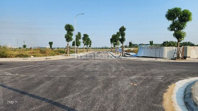 Bán 2500m2 đất bên cạnh Aeon Mall Thanh hoá, lô góc 3 mặt đường