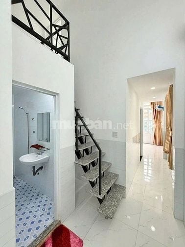 CẦN TIỀN ĐỂ XOAY NỢ NGÂN HÀNG NÊN BÁN NHÀ Ở HÓC MÔN, GIÁ 1TỶ050,DT 81m