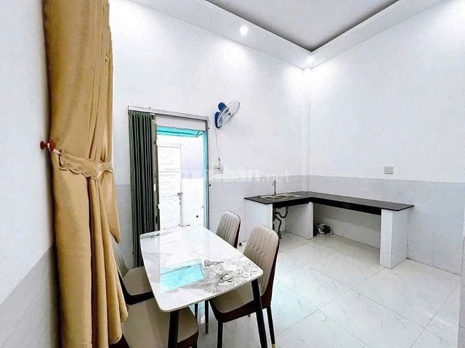CẦN TIỀN ĐỂ XOAY NỢ NGÂN HÀNG NÊN BÁN NHÀ Ở HÓC MÔN, GIÁ 1TỶ050,DT 81m