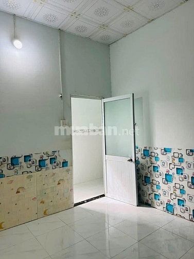 Bán gấp căn nhà cấp 4 ở Hồ Thị Lai , Tân Phú Trung 120m2 SHR giá 750tr