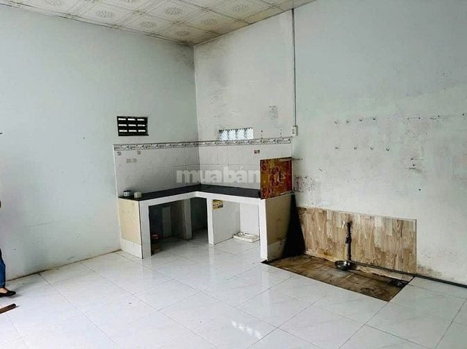 Bán gấp căn nhà cấp 4 ở Hồ Thị Lai , Tân Phú Trung 120m2 SHR giá 750tr