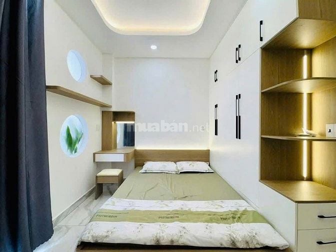 Bán nhà Cao Thắng Q10, 60m2, hẻm ô tô, thu nhập 15tr/tháng chỉ 2.8 tỷ