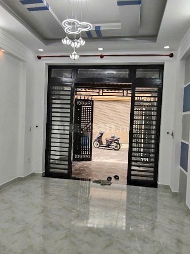 Chính chủ gửi bán gấp nhà đẹp 4*14 trệt lầu giá 4ty1 thương lượng SHR 