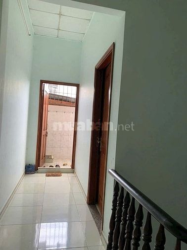 Chính chủ gửi bán gấp nhà 5*12 trệt lầu 2phong 2tolet hẻm 5m giá 1ty86