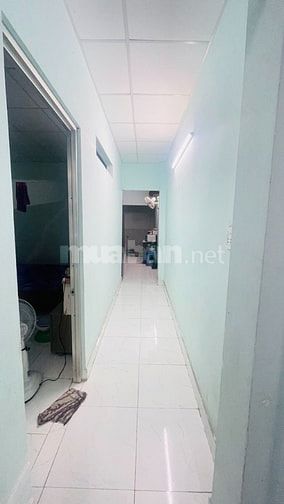 Nhà đường Nguyễn Văn Quá, qua Gò Vấp, Tân Bình 5 phút, 70m2, giá 3,9ti