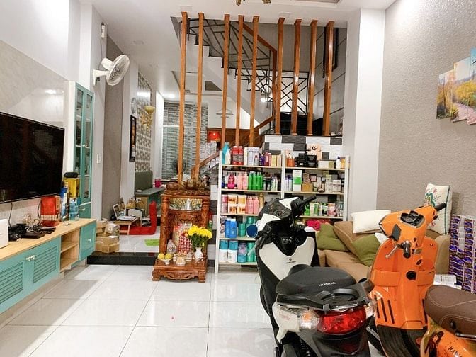 Giảm 500tr nhà 2lau,4x16m,Full nt ở ngay,Nguyên Hồng,Bình Thạnh,hơn 7t