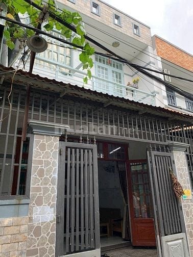 Chính chủ gửi bán gấp nhà 5*12 trệt lầu 2phong 2tolet hẻm 5m giá 1ty86