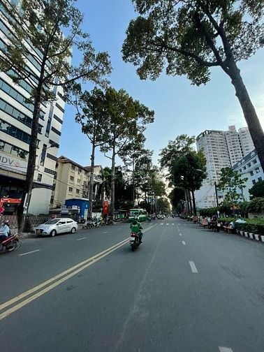 [ĐỘC QUYỀN] MT An Dương Vương (Trần Bình Trọng). DT 4.8x20m, 5 tầng