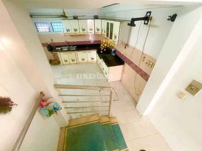 Bán nhà làm căn hộ cho thuê, đúc thật, đường Huỳnh Văn Bánh, Phú Nhuận