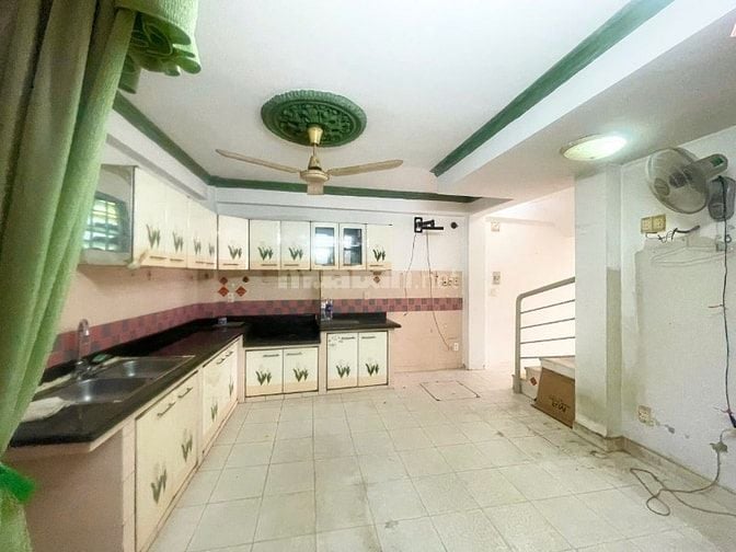 Bán nhà làm căn hộ cho thuê, đúc thật, đường Huỳnh Văn Bánh, Phú Nhuận