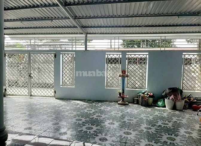 Bán căn nhà rộng ngay Trường THPT Tân Thông Hội Củ Chi dt 213m2, 714tr